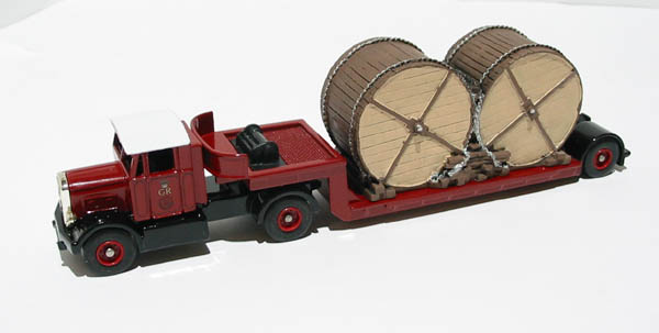 DG112005 Scammell tractor with articulated low loader and cable (image for) DG112005 Scammell tractor with articulated low loader and cable