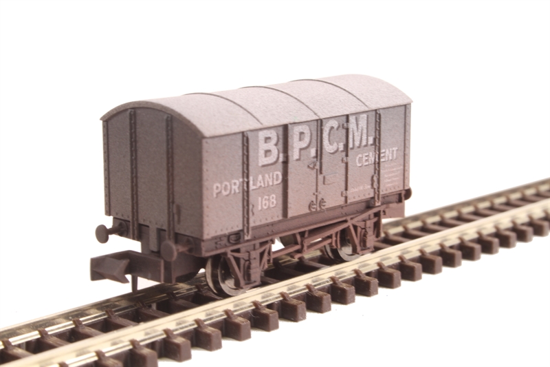2F-013-048 4-wheel Gunpowder van "BPCM" - 168 - weathered (image for) 2F-013-048 4-wheel Gunpowder van "BPCM" - 168 - weathered