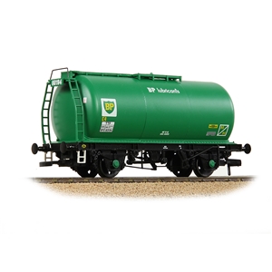 37-590 BR 45T TTF Tank Wagon 'BP Lubricants' Green (image for) 37-590 BR 45T TTF Tank Wagon 'BP Lubricants' Green