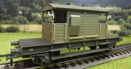 38-401A BR Pill Box Brake Van weathered (image for) 38-401A BR Pill Box Brake Van weathered
