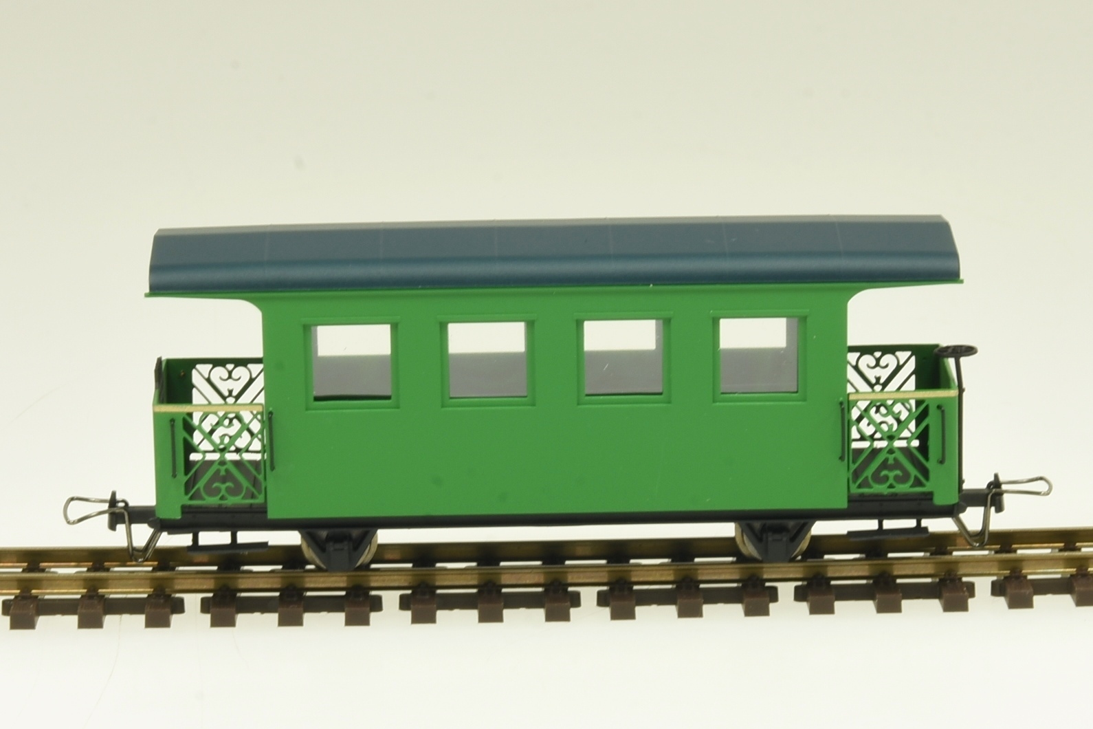 5193 Passenger Car Green (image for) 5193 Passenger Car Green