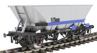 7F-048-004 HAA MGR coal hopper in Railfreight livery blue cradle (image for) 7F-048-004 HAA MGR coal hopper in Railfreight livery blue cradle