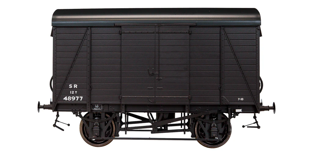 7F-069-001 Southern Railway 12T Van Grey 48977 (image for) 7F-069-001 Southern Railway 12T Van Grey 48977