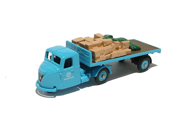 DG148011 Scammell Scarab with flatbed trailer (image for) DG148011 Scammell Scarab with flatbed trailer