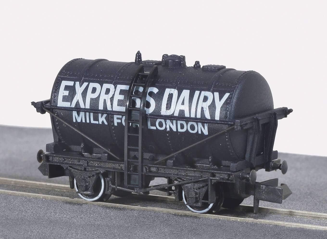 NR-P168 10t milk tank wagon Express Dairy (image for) NR-P168 10t milk tank wagon Express Dairy