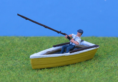 PDZ 33 Fisherman in boat (image for) PDZ 33 Fisherman in boat