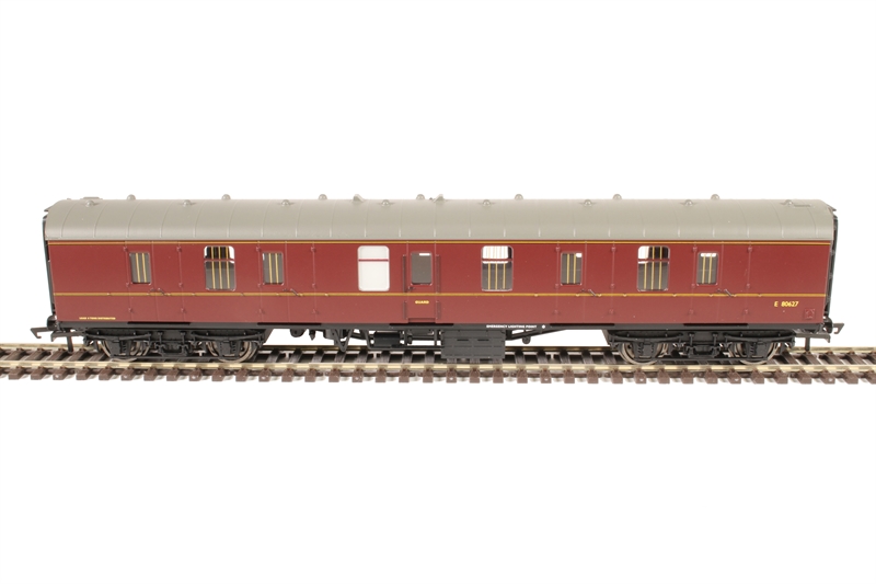 R4782 Mk1 BG full brake in BR maroon without crest E80627 (image for) R4782 Mk1 BG full brake in BR maroon without crest E80627