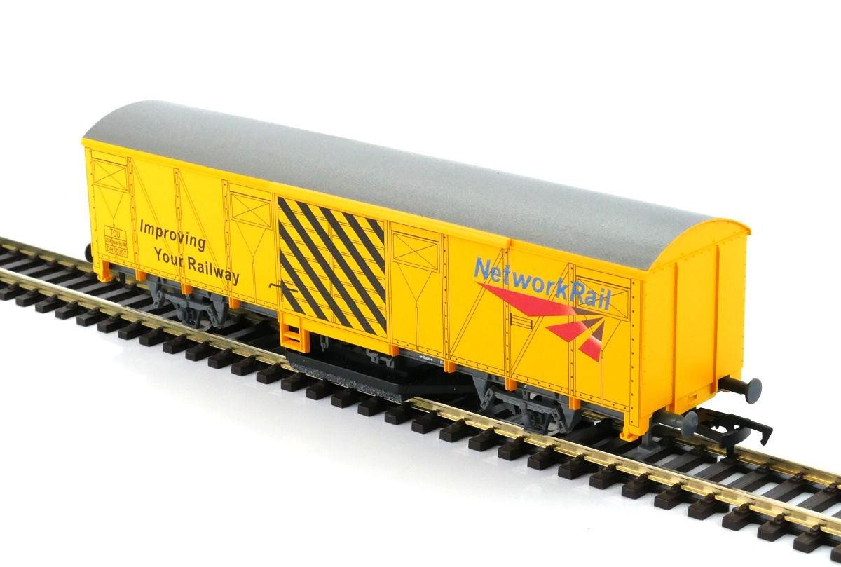 GM4430101 TRACK CLEANING WAGON NETWORK RAIL (image for) GM4430101 TRACK CLEANING WAGON NETWORK RAIL
