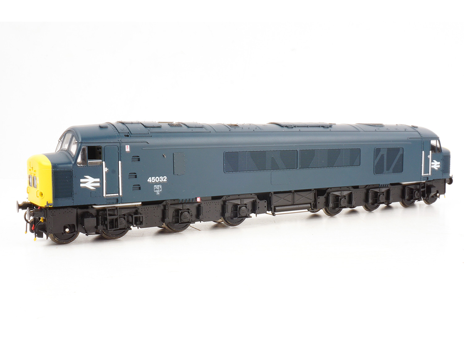45105 Class 45 032 BR Blue (image for) 45105 Class 45 032 BR Blue