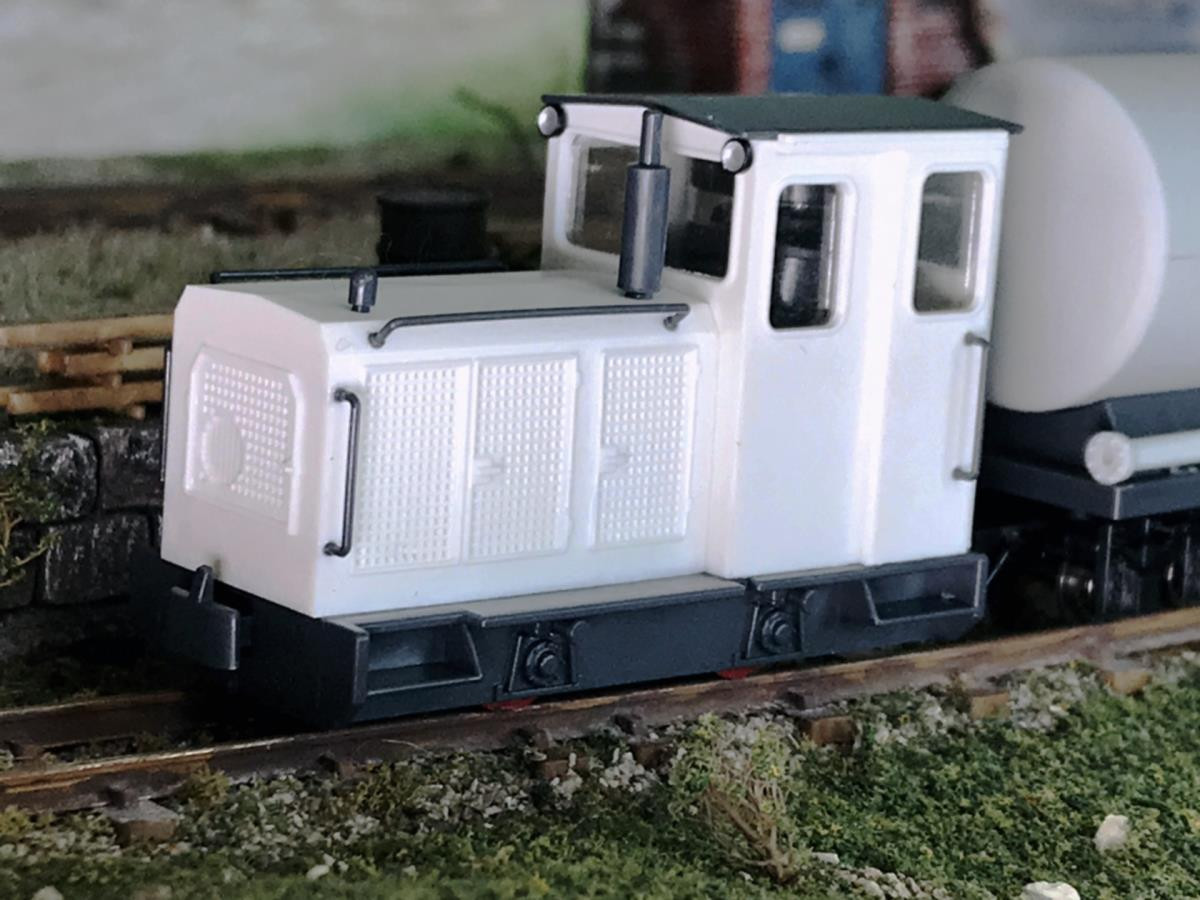 2080 SCHOMA DIESEL LOCOMOTIVE WHITE (image for) 2080 SCHOMA DIESEL LOCOMOTIVE WHITE
