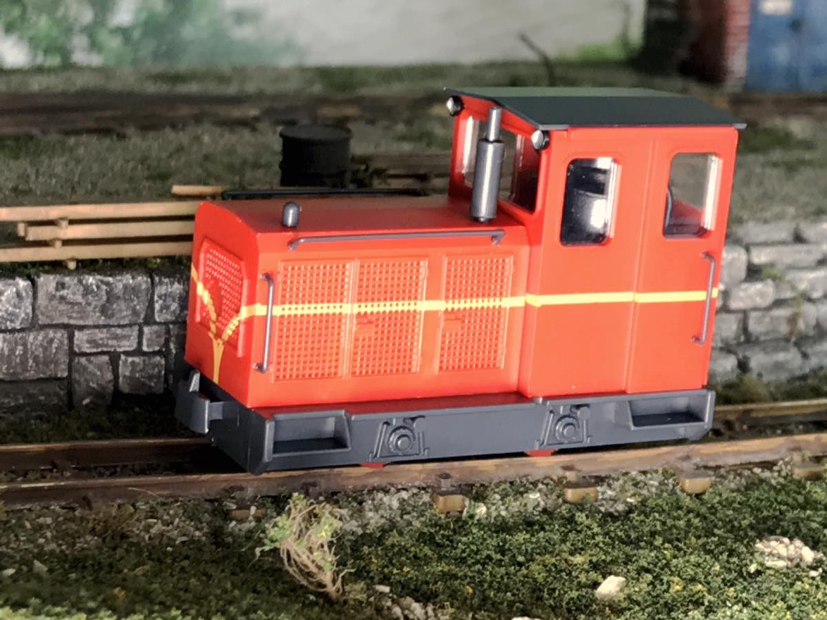 2081 SCHOMA DIESEL LOCOMOTIVE RED (image for) 2081 SCHOMA DIESEL LOCOMOTIVE RED