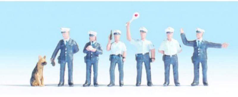 36091 Police Officers N Gauge Figures Set (image for) 36091 Police Officers N Gauge Figures Set