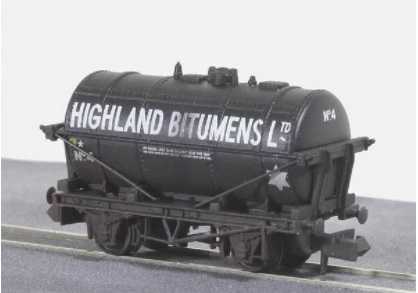 NR-P176W Highland Bitumens Tank Wagon (Weathered) (image for) NR-P176W Highland Bitumens Tank Wagon (Weathered)
