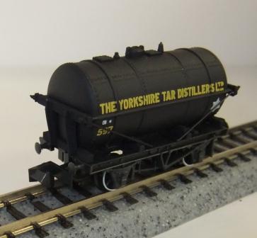 NR-P180 Yorkshire Tar 14t tank wagon (image for) NR-P180 Yorkshire Tar 14t tank wagon