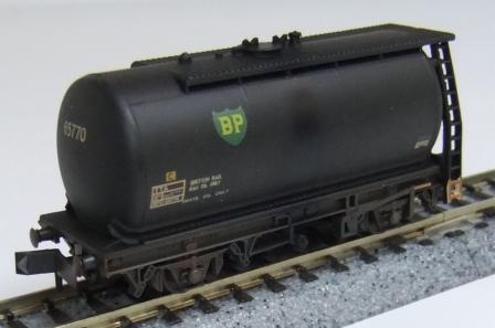 NR-P995DW BP Type C TTA tank wagon Black weathered (image for) NR-P995DW BP Type C TTA tank wagon Black weathered