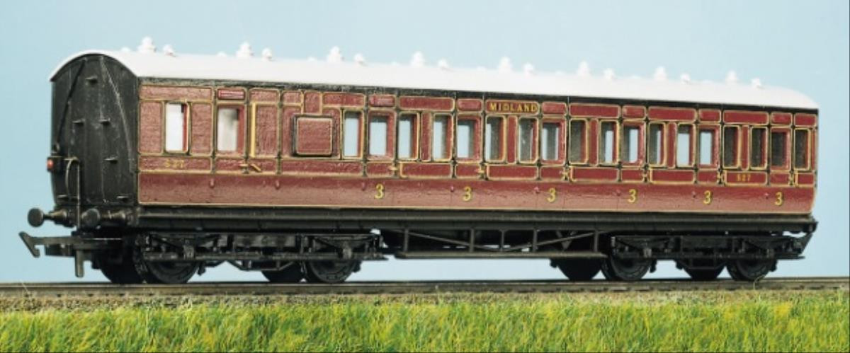 PC713 LMS(ExMR) 48ft suburban 6 compartment brake 3rd (image for) PC713 LMS(ExMR) 48ft suburban 6 compartment brake 3rd