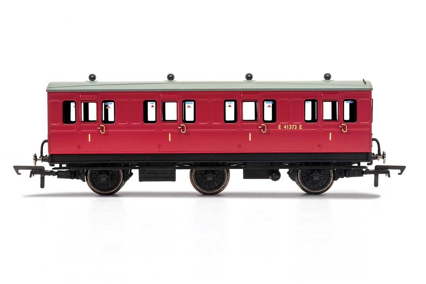 R40077 BR 6 wheel 1st class coach (image for) R40077 BR 6 wheel 1st class coach