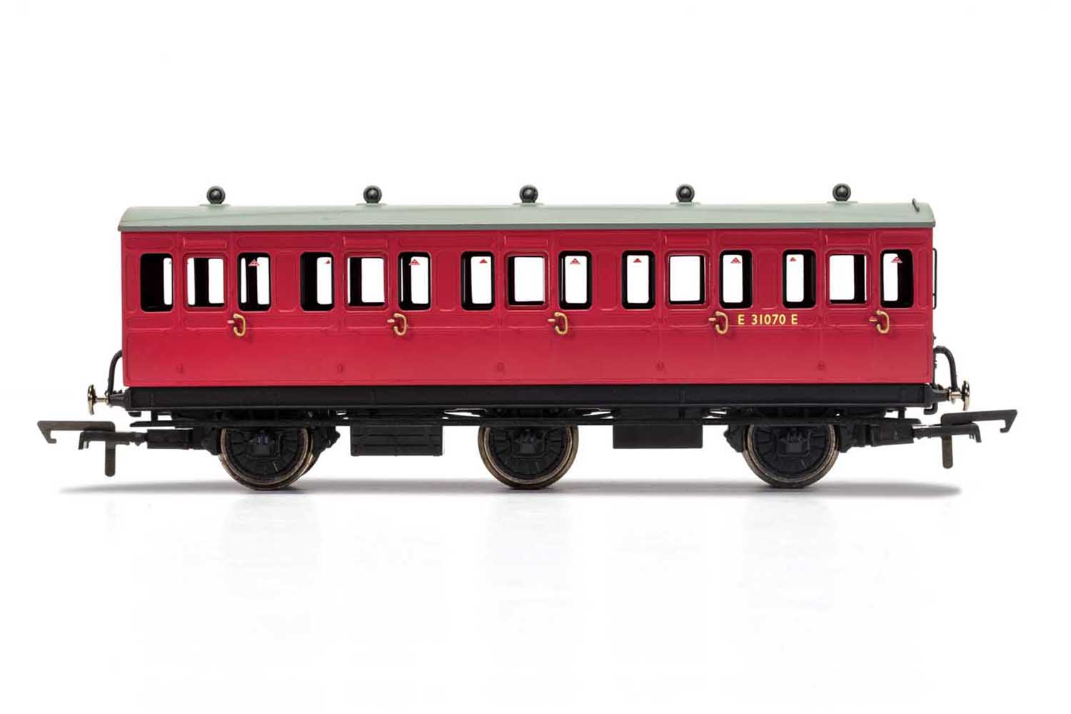 R40124 BR 6 wheel 3rd class with lights (image for) R40124 BR 6 wheel 3rd class with lights