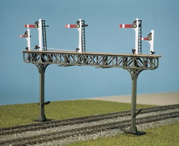 478 SIGNAL GANTRY UNPAINTED KIT (image for) 478 SIGNAL GANTRY UNPAINTED KIT