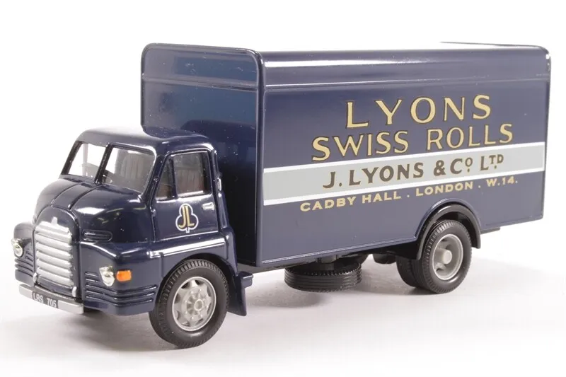 19301 Bedford S Van in "J.Lyons & Co." (image for) 19301 Bedford S Van in "J.Lyons & Co."