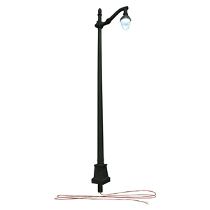 JP5647 Arched cast iron street light x 2 (image for) JP5647 Arched cast iron street light x 2